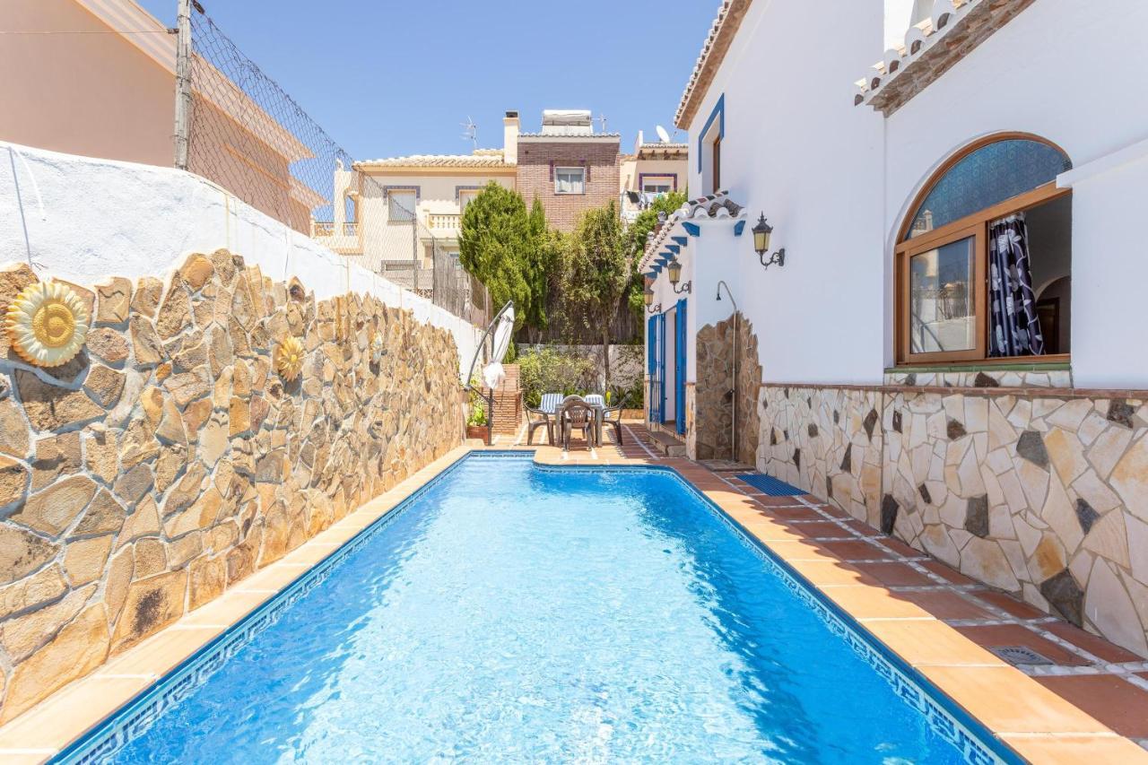 Apartamento Con Piscina Privada 内尔哈 外观 照片