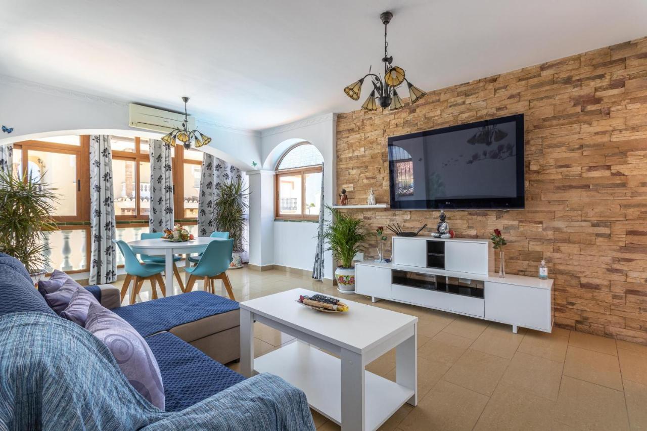 Apartamento Con Piscina Privada 内尔哈 外观 照片